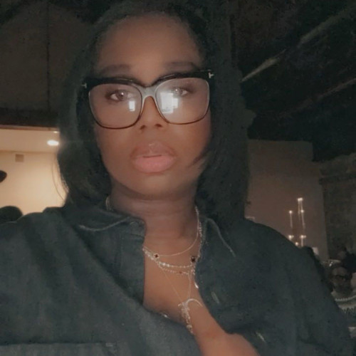 Dominique C.