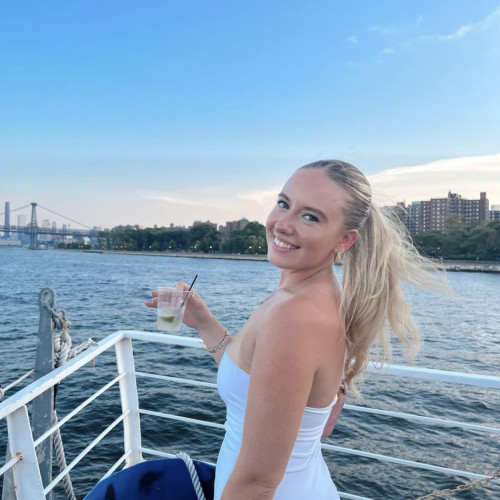 Marie T. profile photo