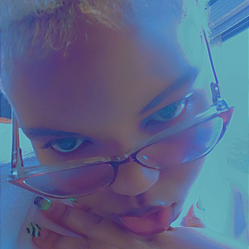 shaurllyne j.