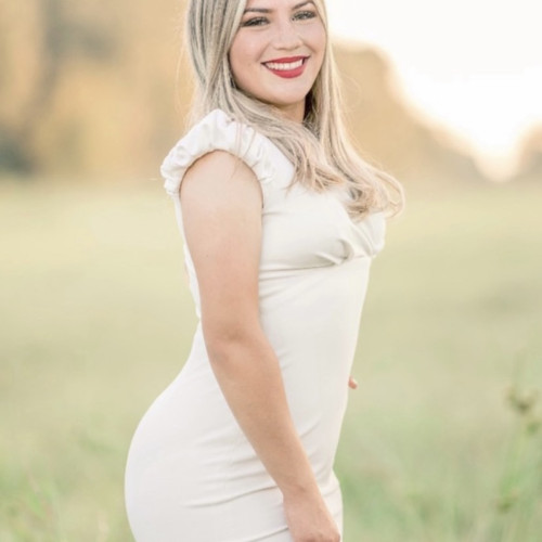Lizeth V.