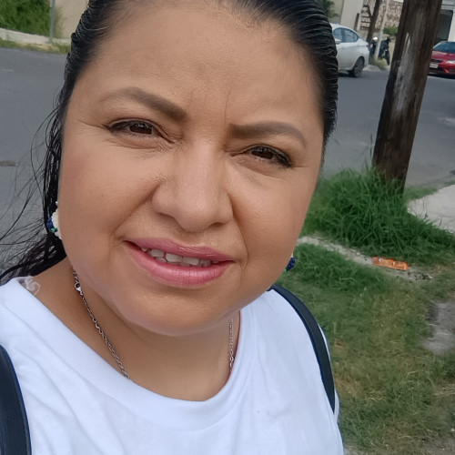 Claudia G. profile photo