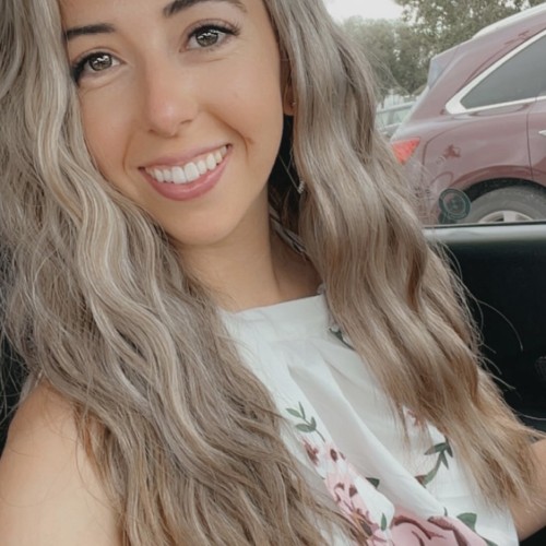 Lyneta G.