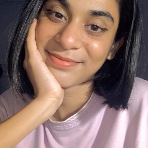 Luna T. profile photo