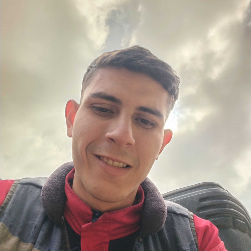 Roberth R. profile photo