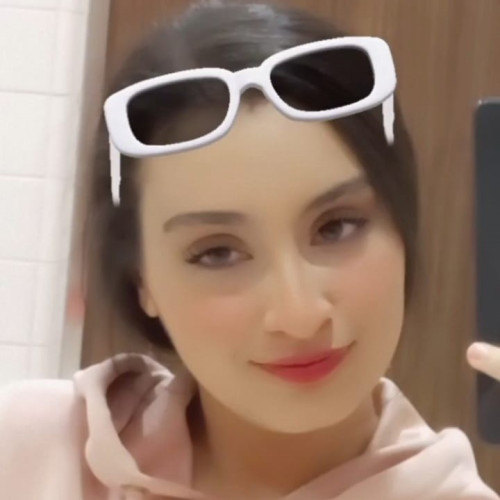 Roua Z.