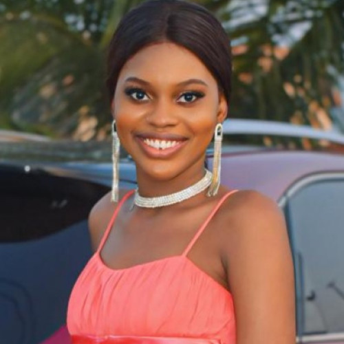 Nazy E. profile photo