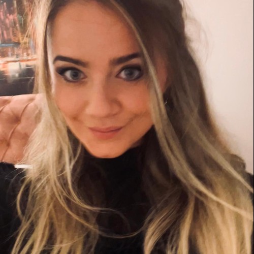 Mia  P.