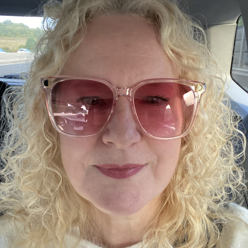 Mel E. profile photo