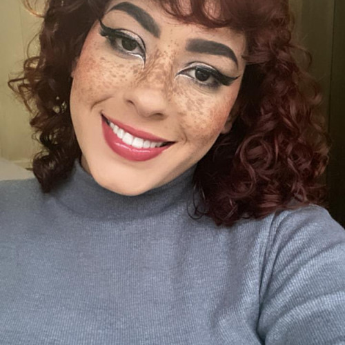 Iolanda  . profile photo