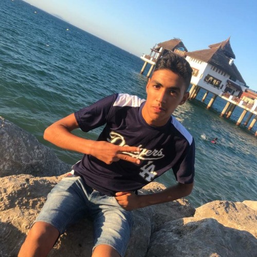 Aziz  e. profile photo