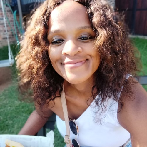 Yonela f. profile photo