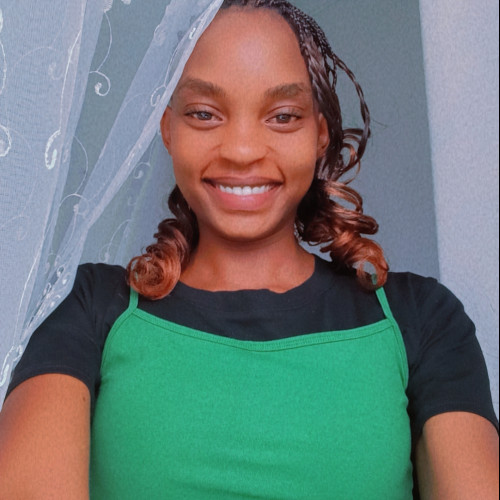 Lucy  E. profile photo