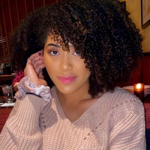 Layla L. profile photo