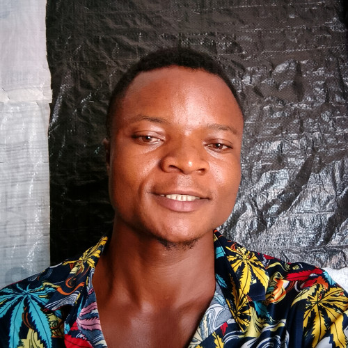 E N B. profile photo