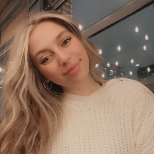 Courtney R. profile photo