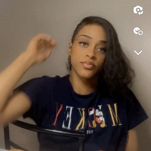Nichole G.
