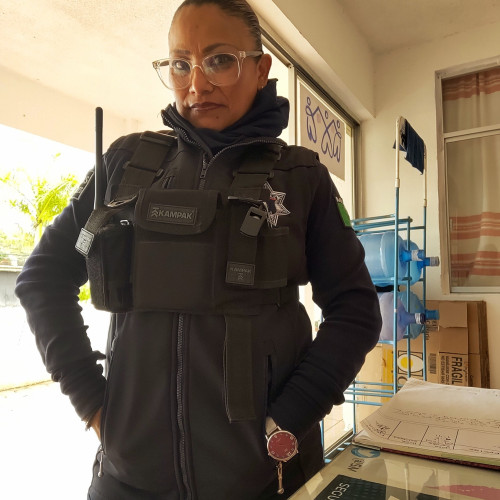 ivon h. profile photo