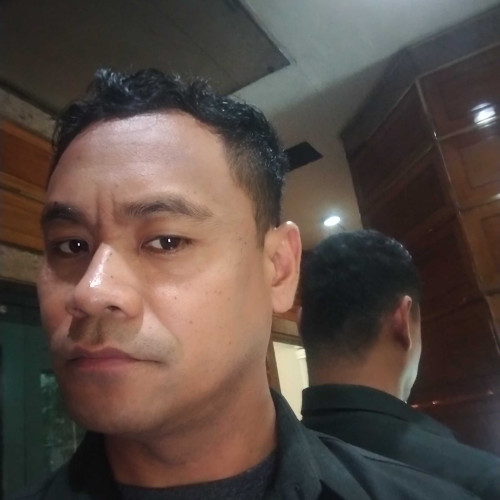 mark L. profile photo