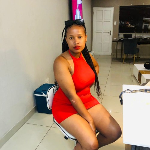 Ayanda  M.