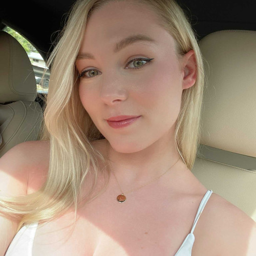 Ava W. profile photo