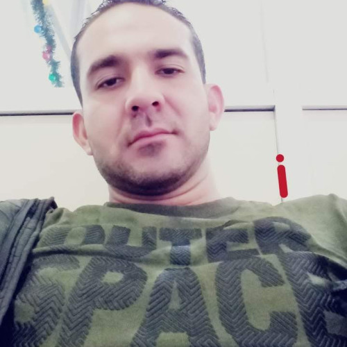 Aaron Ignacio  B. profile photo