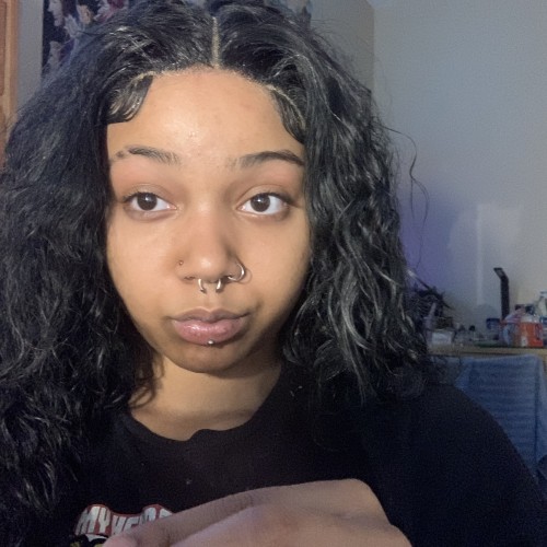 Dezzi B. profile photo
