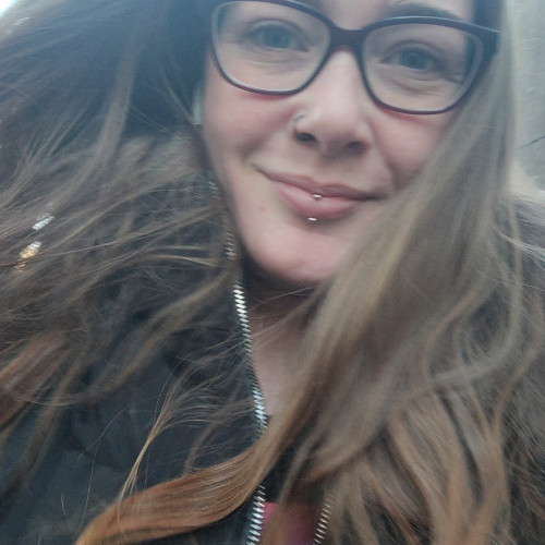 Laura F.