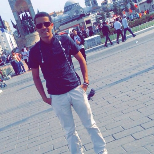 Aziz  E. profile photo