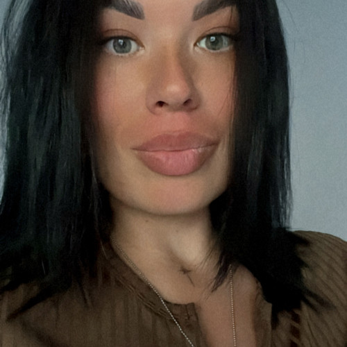 Oksana D. profile photo