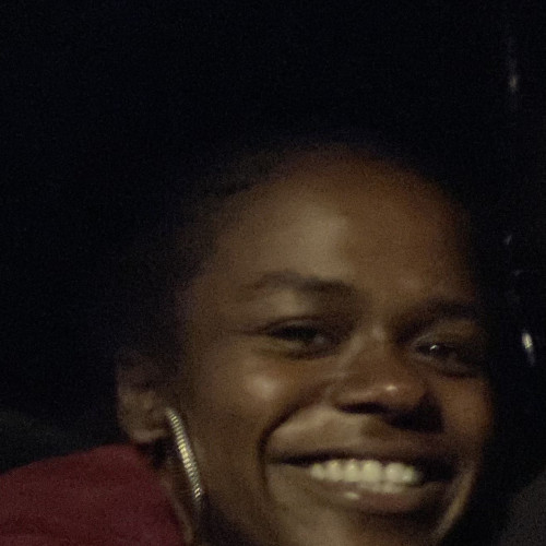 Roniqua s.