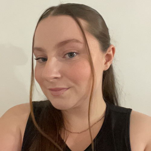 MANON M. profile photo