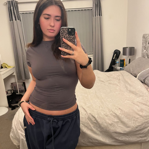Evie m. profile photo