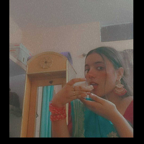crystal b. profile photo