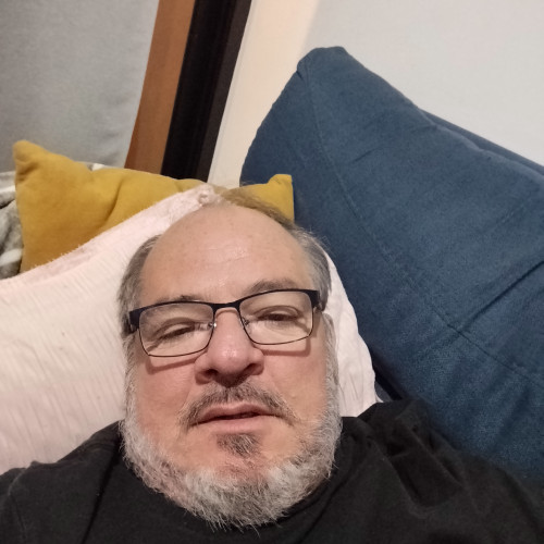 carlos i. profile photo