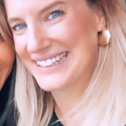 Lyndall D.
