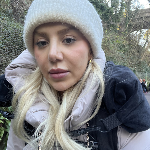 Ellie y. profile photo