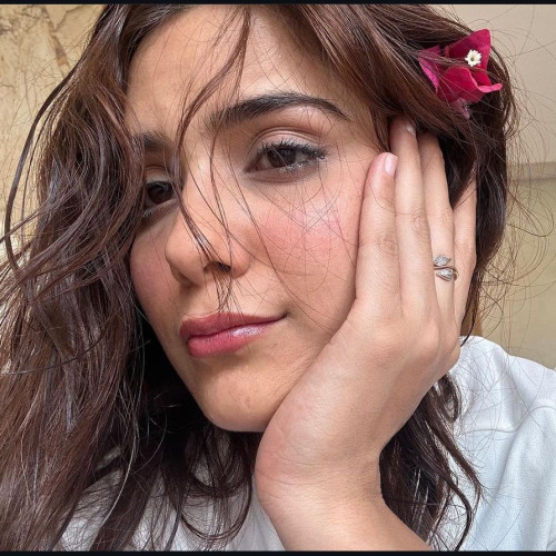 Ayesha S.