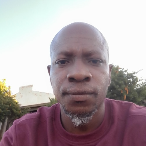 Risenga  B. profile photo