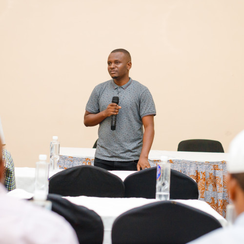 Hezron H. profile photo