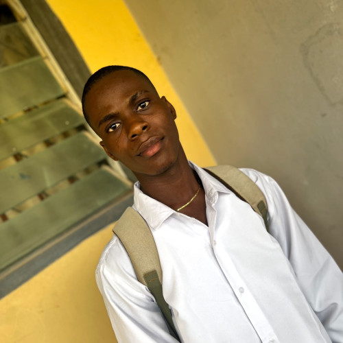 BUSARI R. profile photo