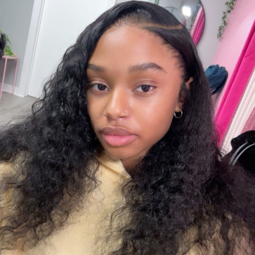 Riellea c. profile photo
