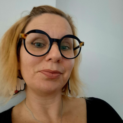 Nina  L. profile photo