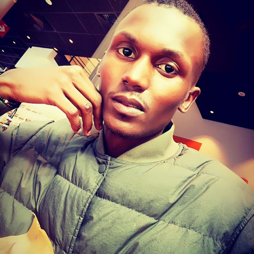 cyrus m. profile photo
