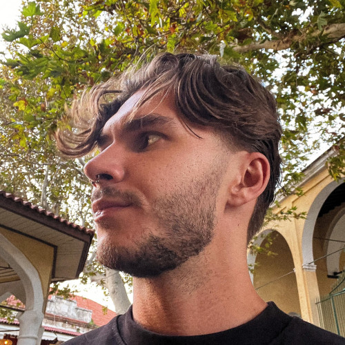 Sebastian C.