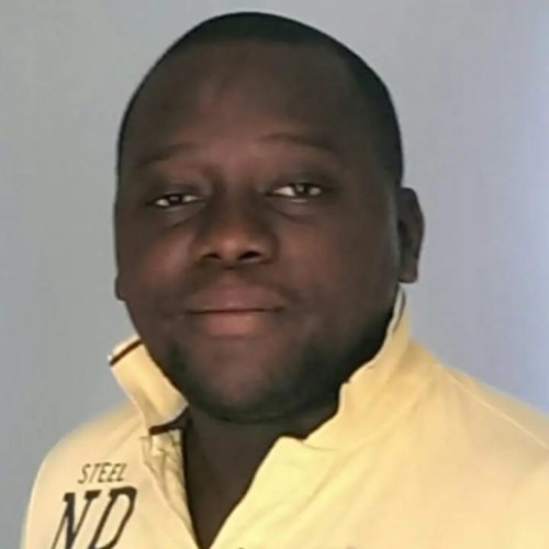 Marius M.