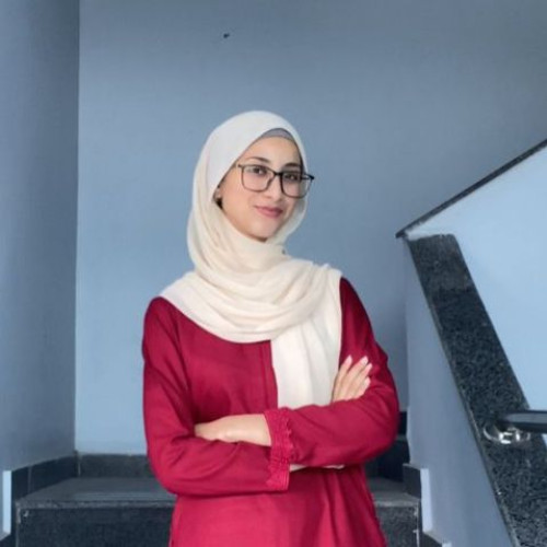Izza M. profile photo
