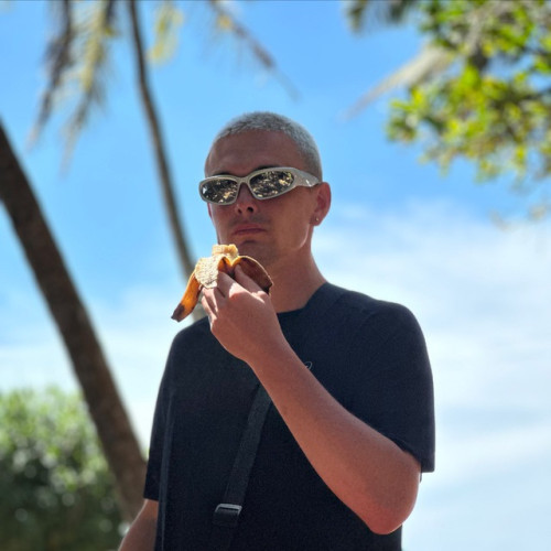 vallva i. profile photo