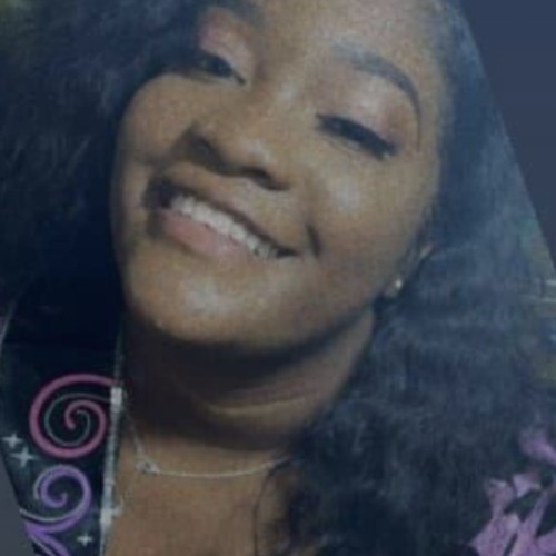 Iyomi L.