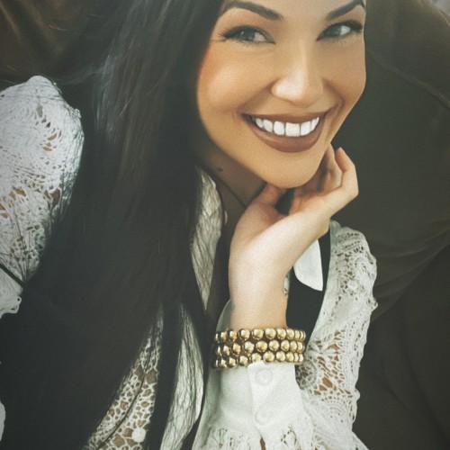 Yajaira M.