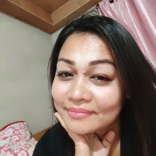 lhen c. profile photo